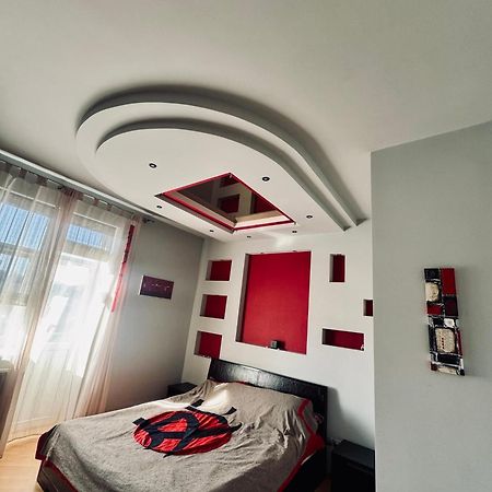 Modern Apartment On Mechnikova Street 18 Liov Exterior foto