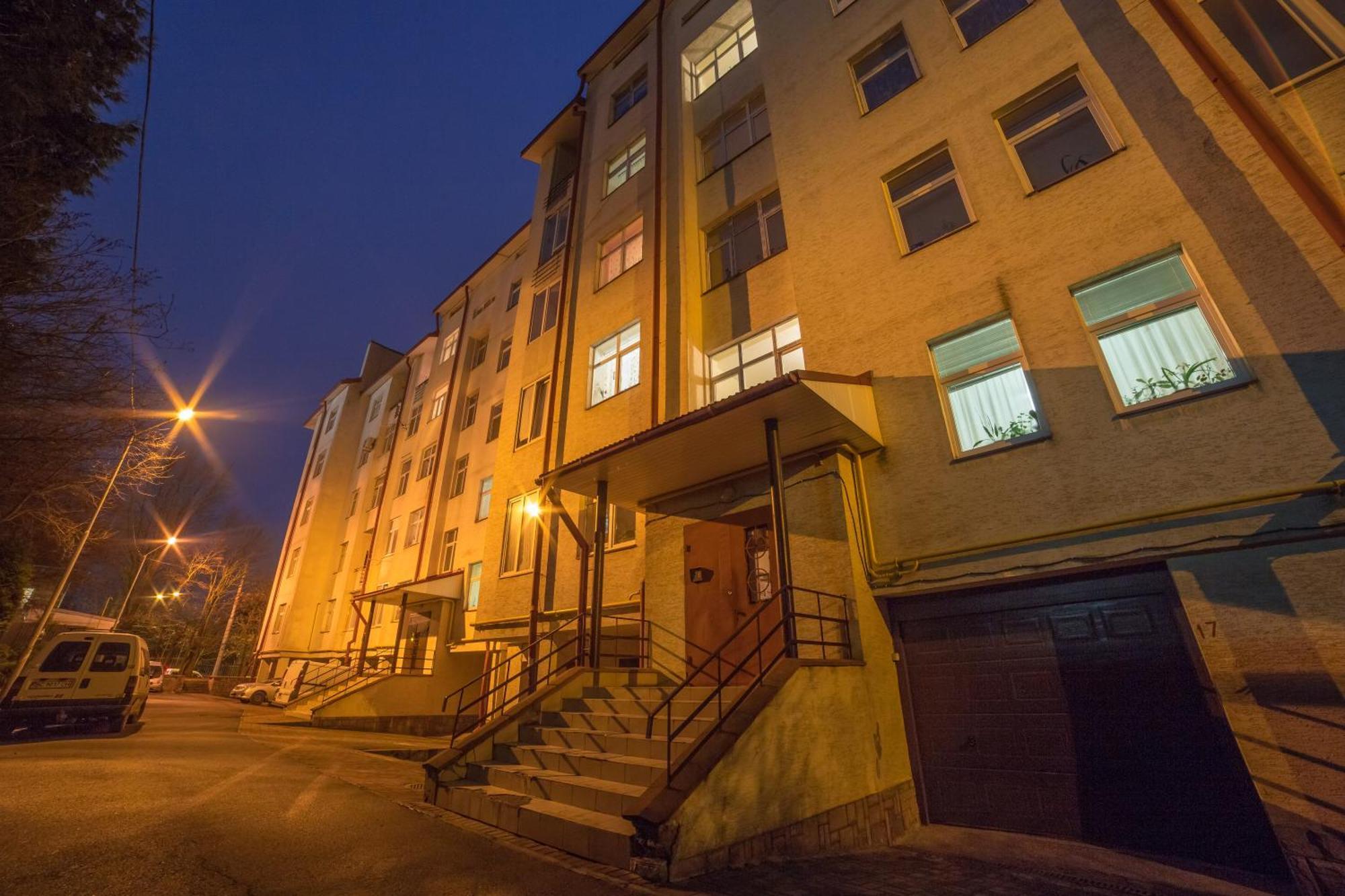 Modern Apartment On Mechnikova Street 18 Liov Exterior foto